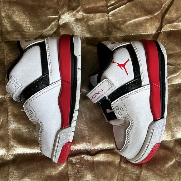 Nike Air Jordan Flight 23 - Picture 4 of 8